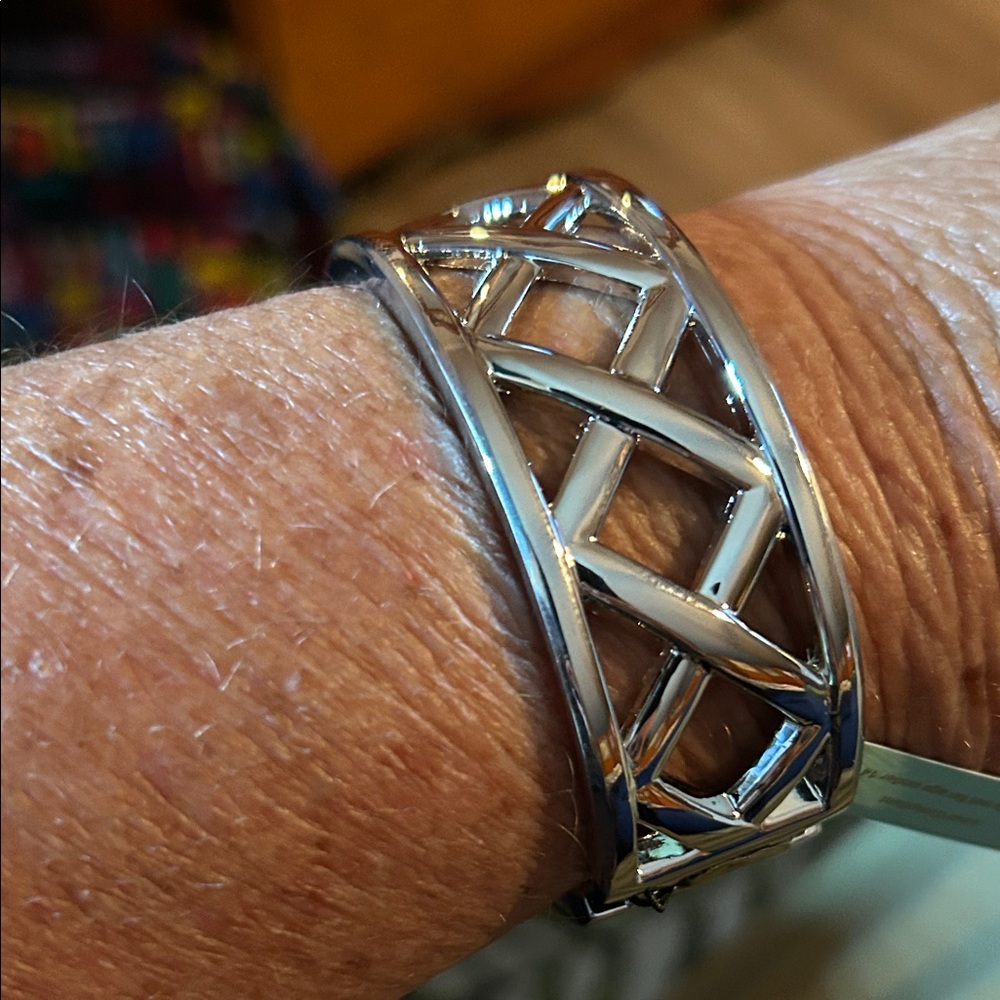 And Lovely cuff ✂️